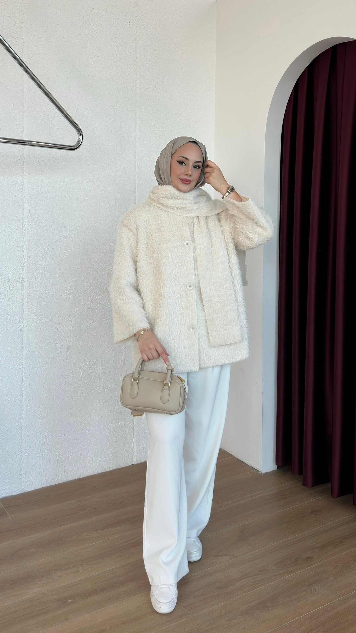 Sakal Kumaş Atkılı Ceket Beyaz