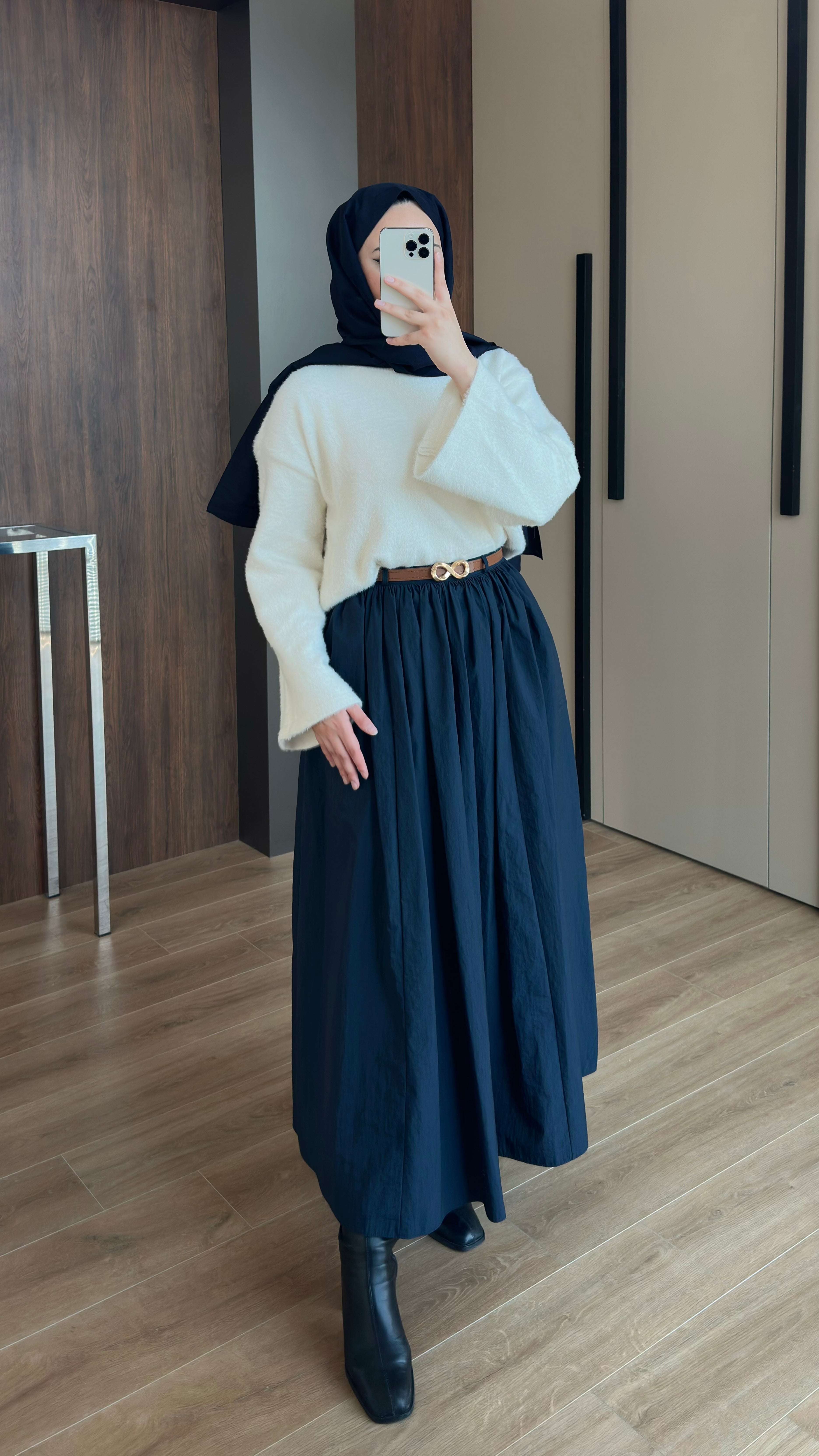 Paraşüt Kumaş Pileli Kloş Etek Lacivert